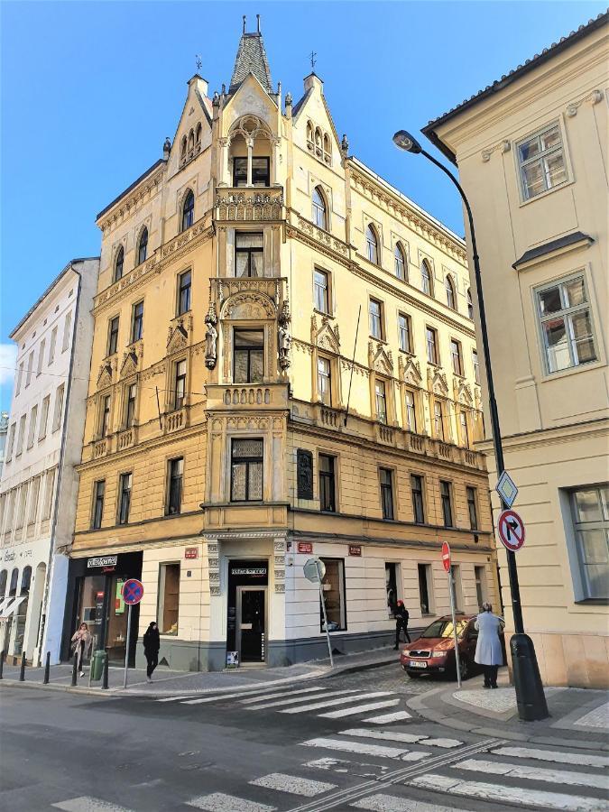 Reznicka Apartments Prag Exterior foto