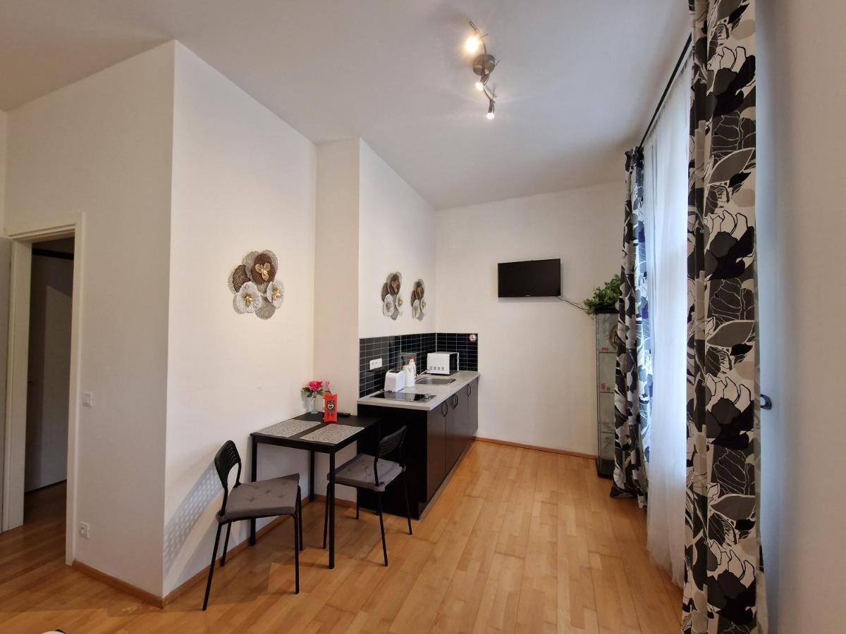 Reznicka Apartments Prag Exterior foto