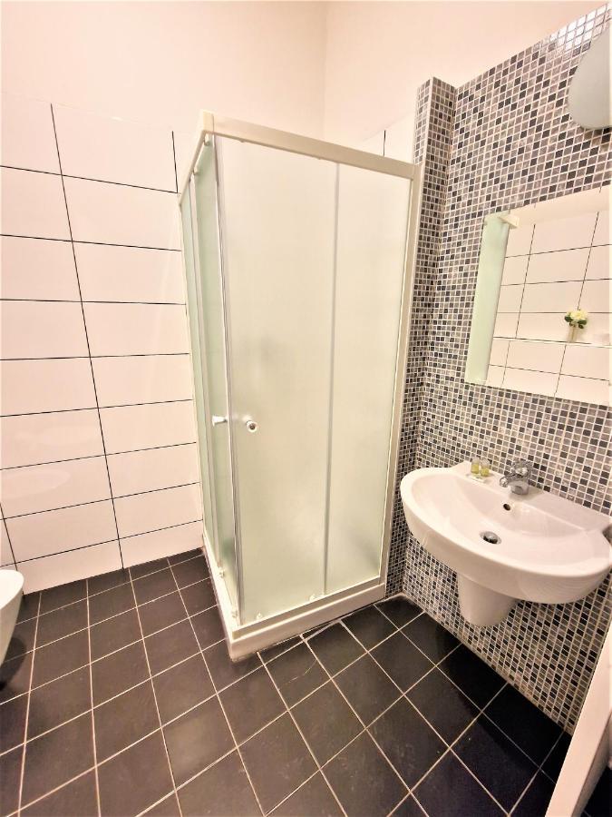 Reznicka Apartments Prag Exterior foto